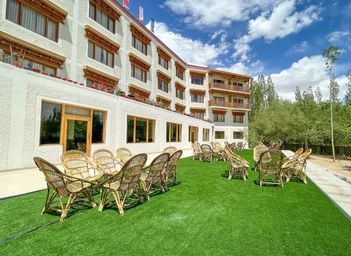 Hotel Deskitsal ليه المظهر الخارجي الصورة