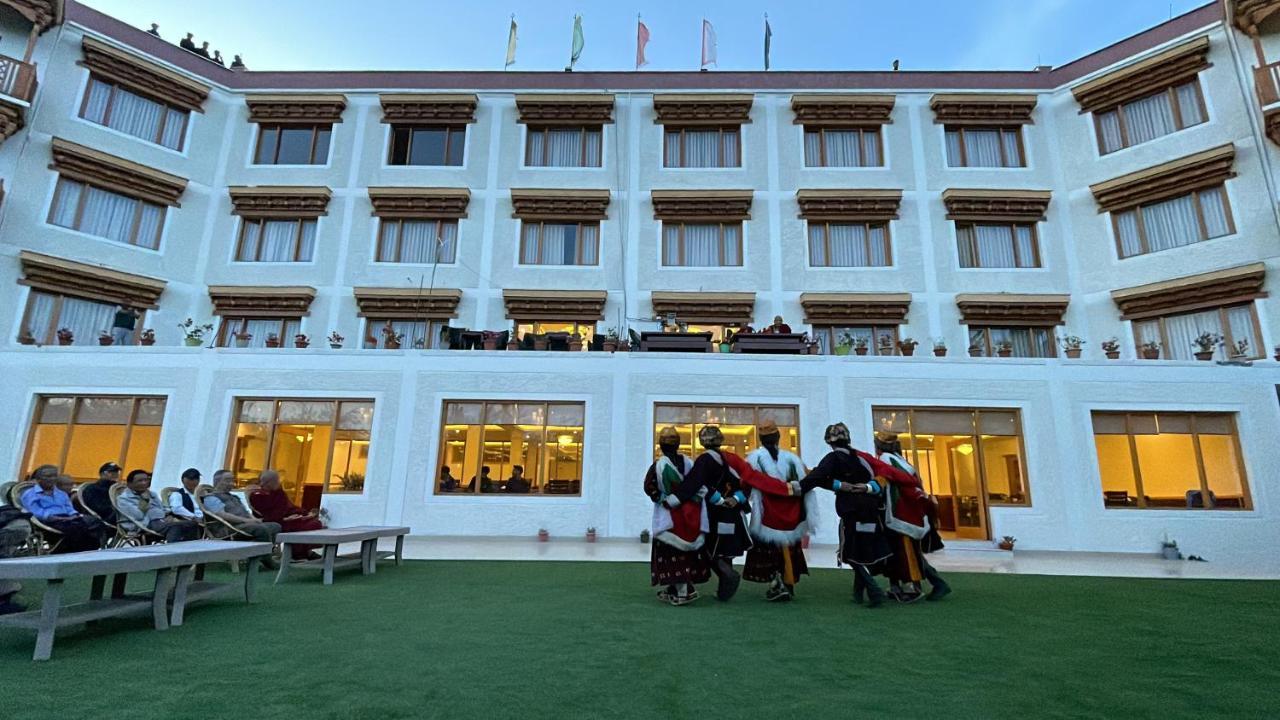 Hotel Deskitsal ليه المظهر الخارجي الصورة